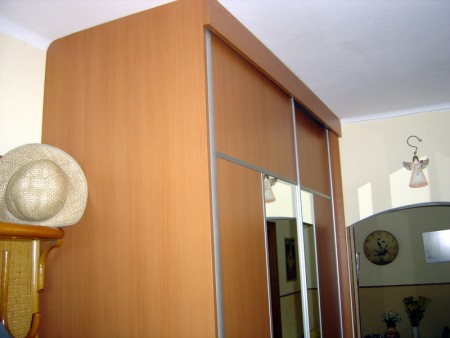 vstavana skrina "hruska"